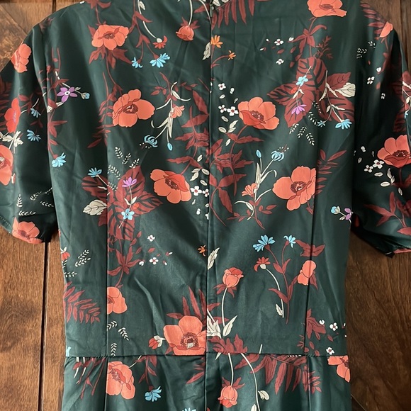 Hunter Green wide Leg floral Jumpsuit faux wrap top flower print sz Large - Picture 8 of 13